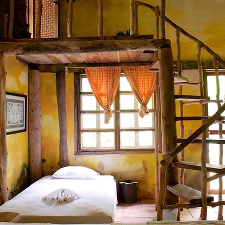 Takalik Maya Lodge El Asintal Eksteriør billede