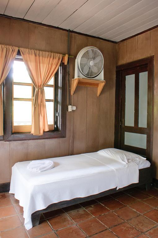 Takalik Maya Lodge El Asintal Eksteriør billede