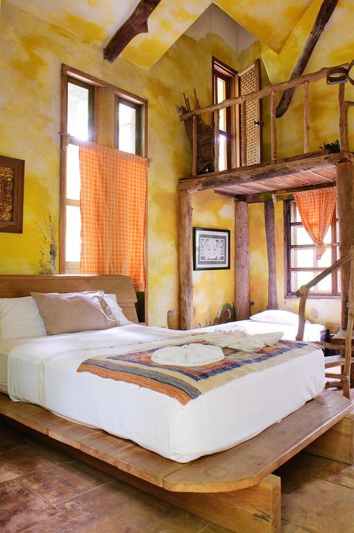 Takalik Maya Lodge El Asintal Eksteriør billede