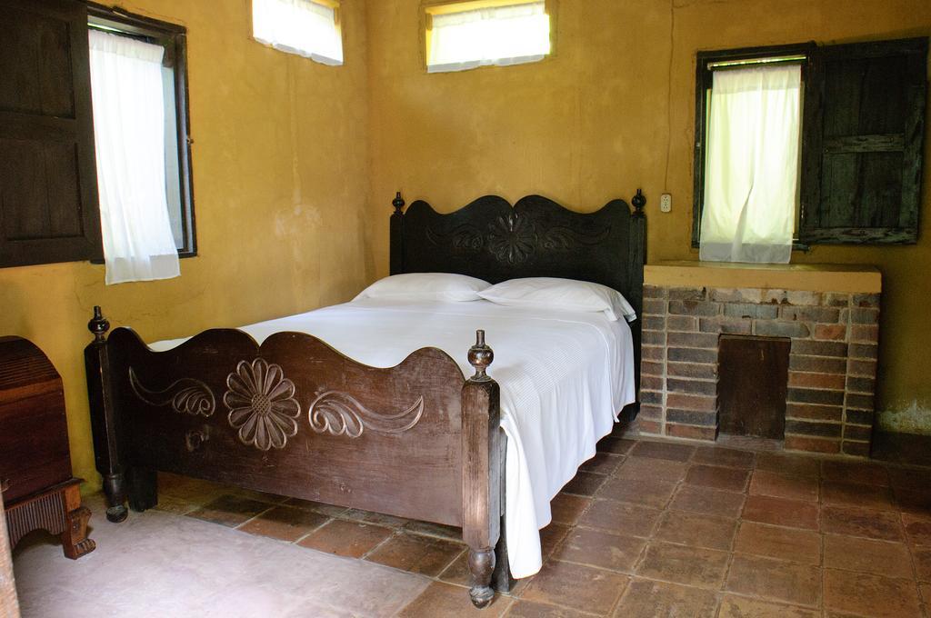 Takalik Maya Lodge El Asintal Eksteriør billede